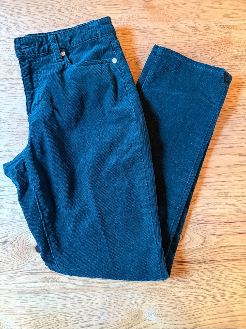 Lands' End dark green corduroy pants in a US 4